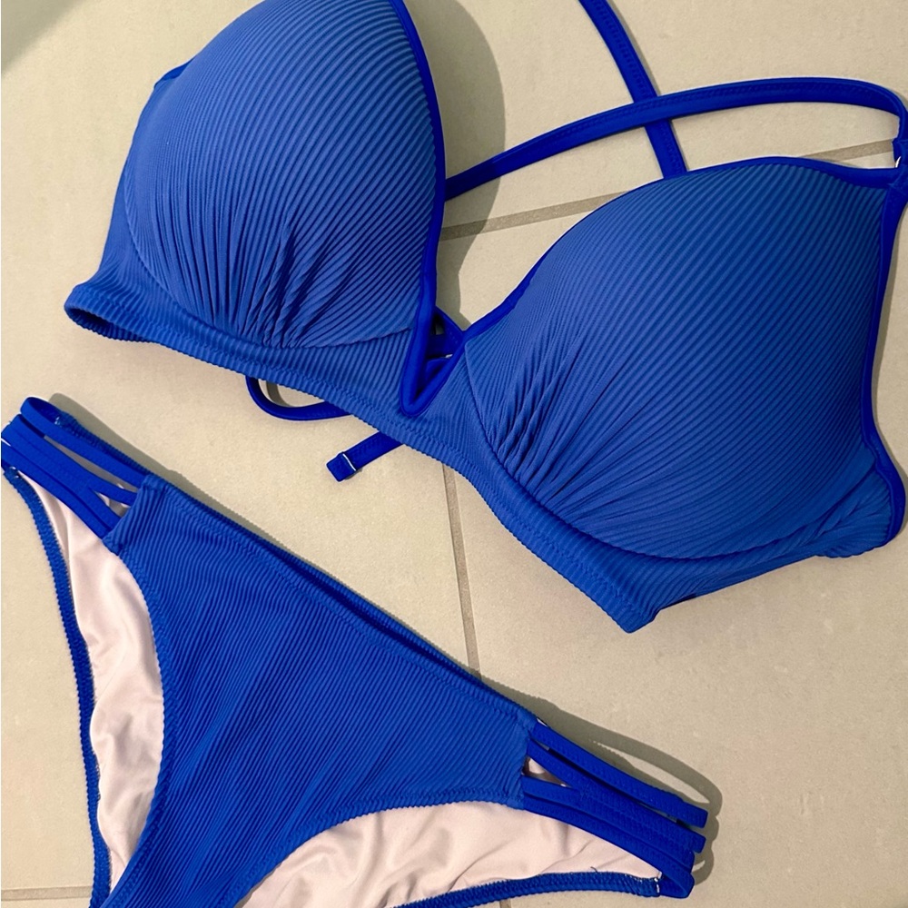 D/DD Bikini set
